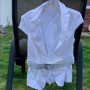 white short sleeve shirt